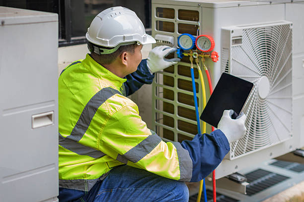 Professional Hvac technician working in Saucier, MS